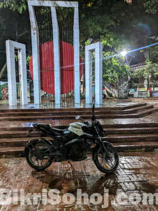 Pulsar NS 160